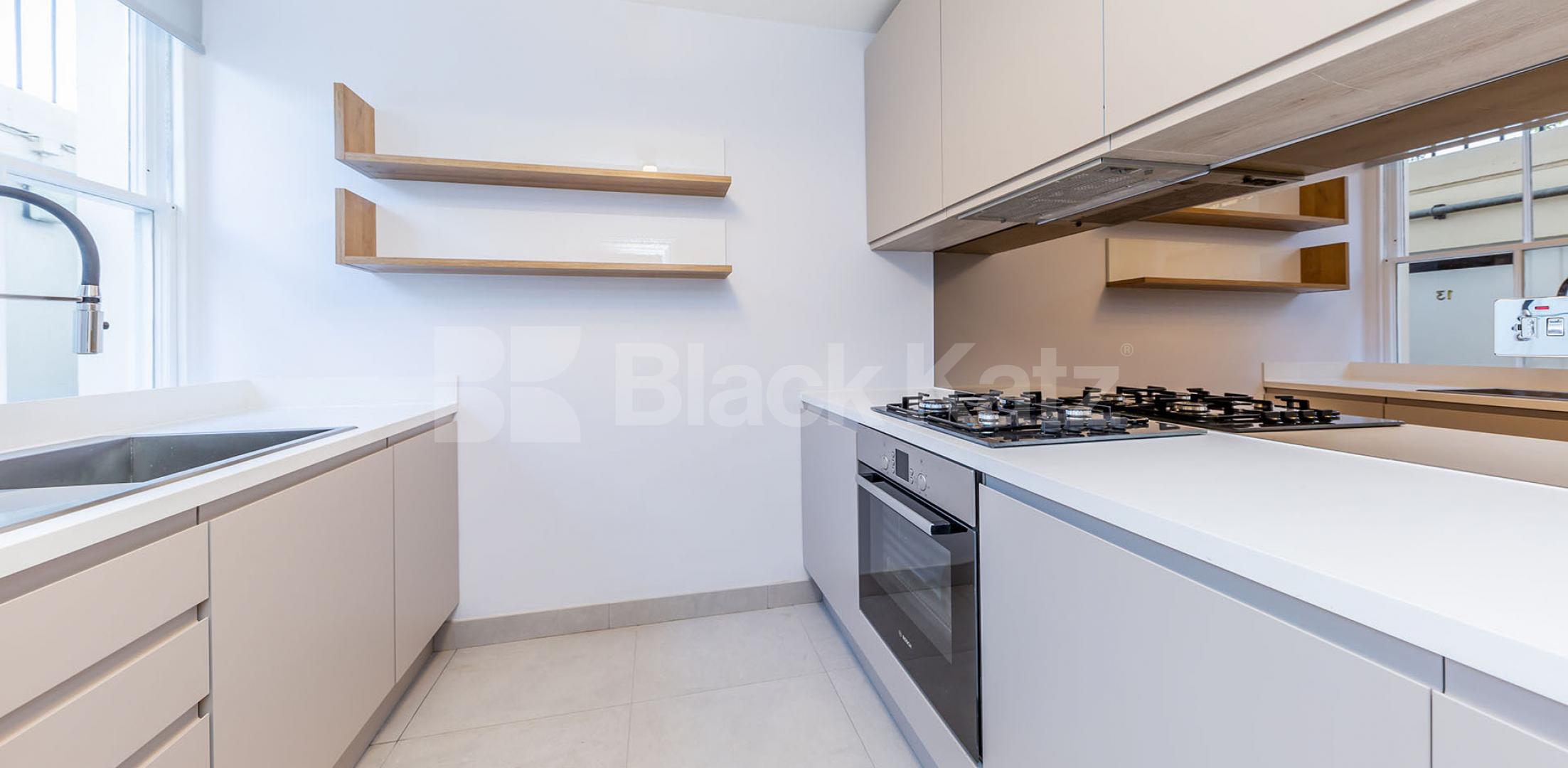 			STUNNING APARTMENT NEAR REGENTS PARK!, 1 Bedroom, 1 bath, 1 reception Flat			 Clarence Terrace, REGENTS PARK-MARYLEBONE